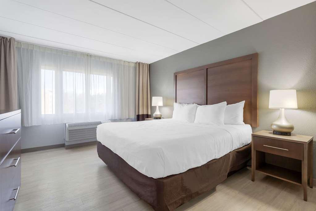 Clarion Hotel & Suites BWI Airport North Brooklyn Park Bilik gambar