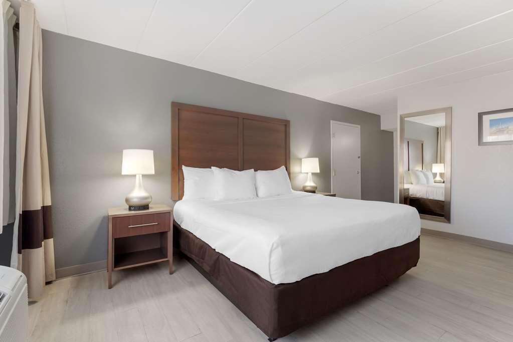 Clarion Hotel & Suites BWI Airport North Brooklyn Park Bilik gambar
